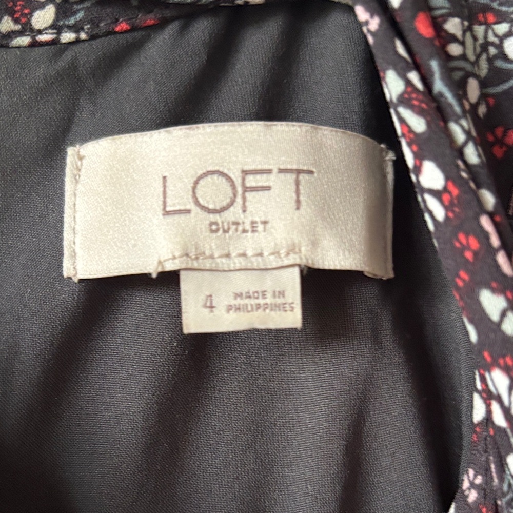Loft Dress - Picture 2 of 4